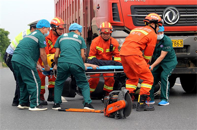 诸暨沛县道路救援